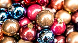 Read more about the article 10 Ways to Boost Your Mindset and Spread Holiday Cheer