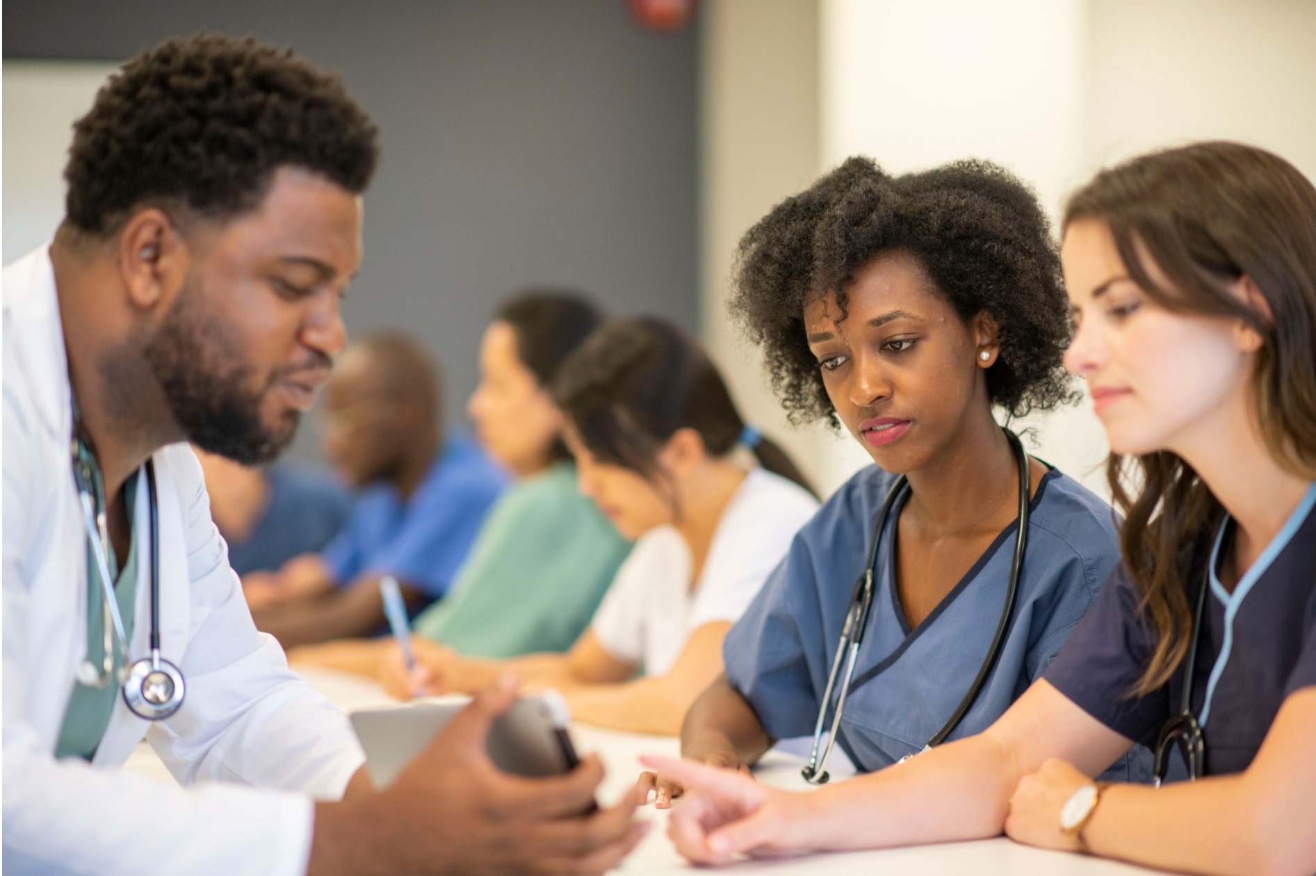 You are currently viewing Should I Become a Doctor?